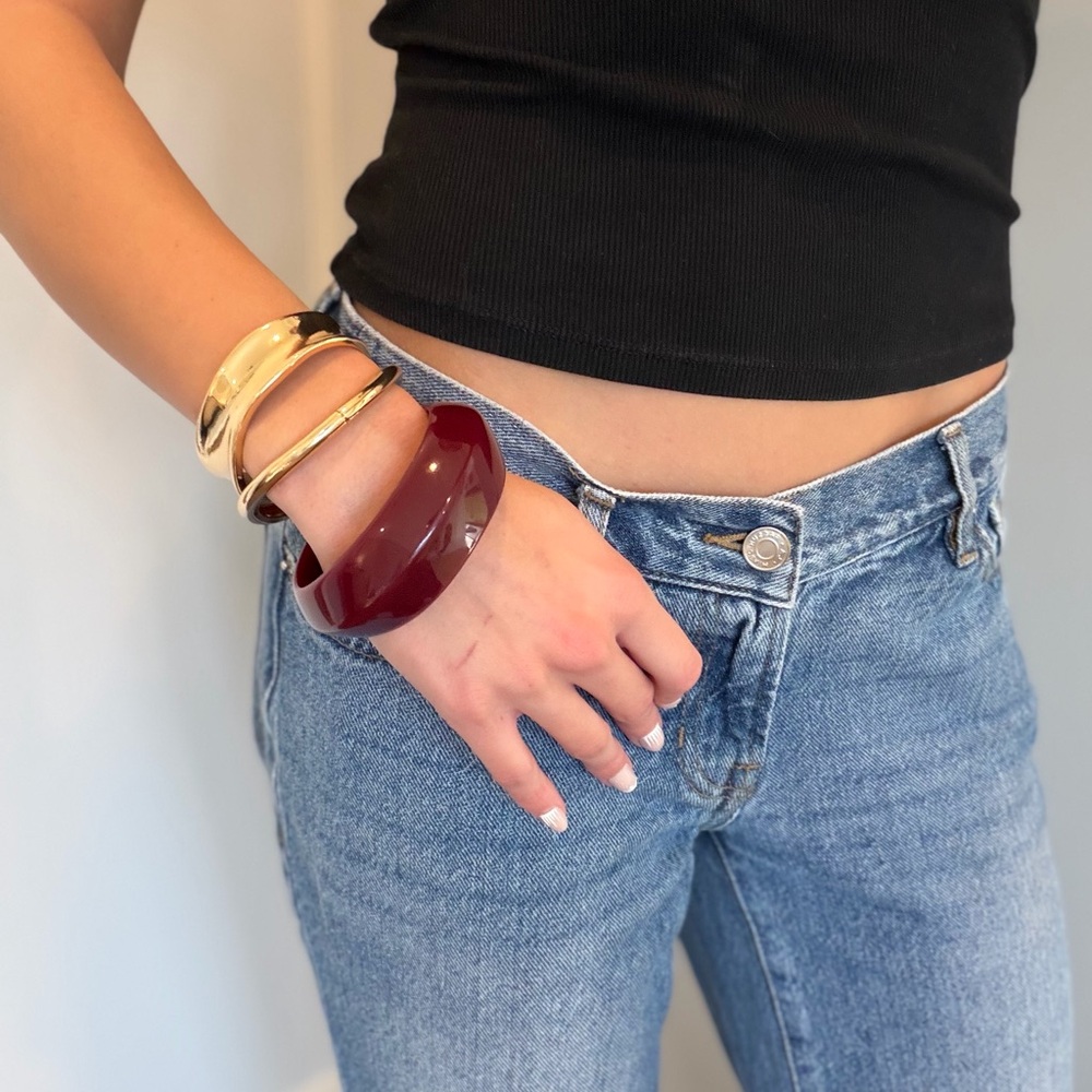 Deep cherry red bangle 🍒🎸⭐️